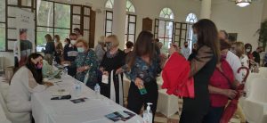 Soledad Tirado presenta en Cofrentes su libro "El cuerpo dice lo que la mente calla"